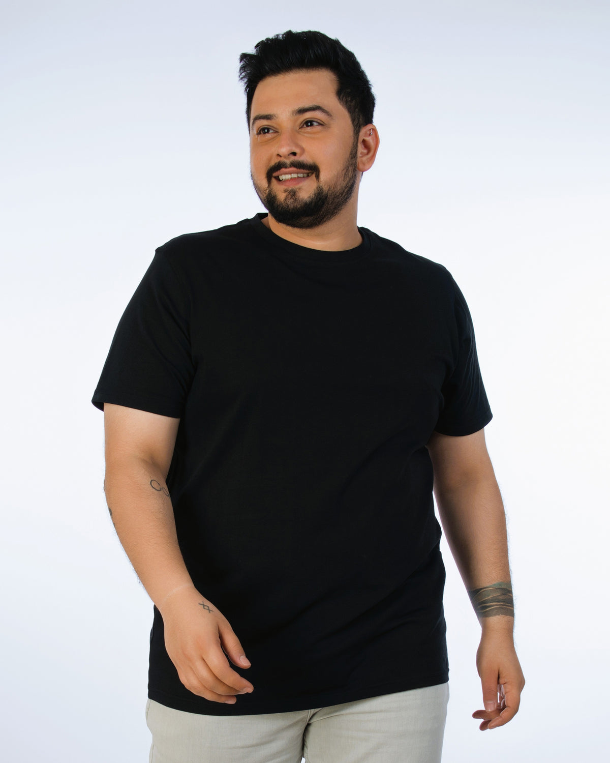Black Solid Tee-018